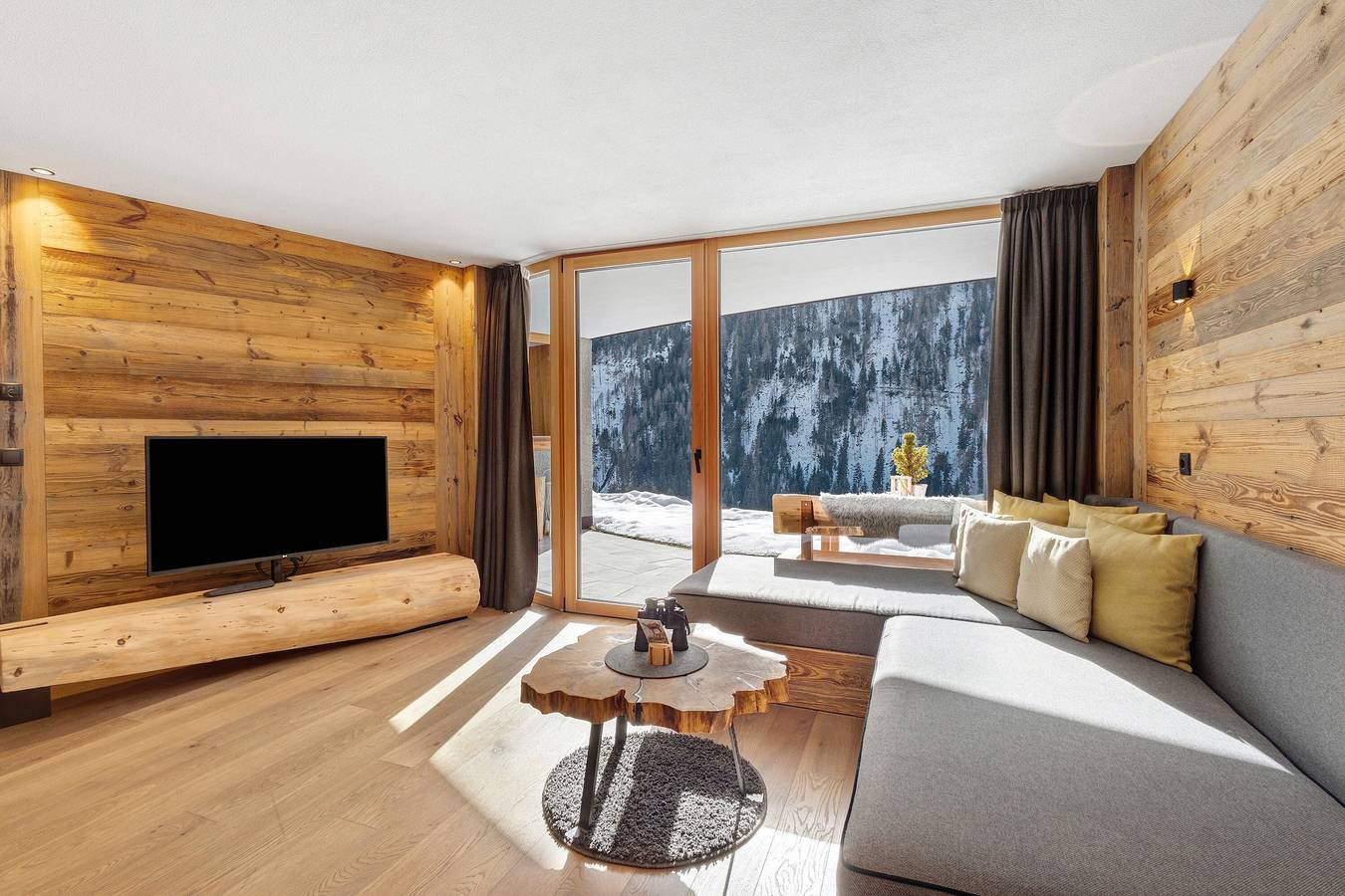 Ganze Wohnung, Ferienwohnung 'Chalet-Suite Wald' mit Bergblick, privater Terrasse und Wlan in Mühlwald, Zillertaler Alpen