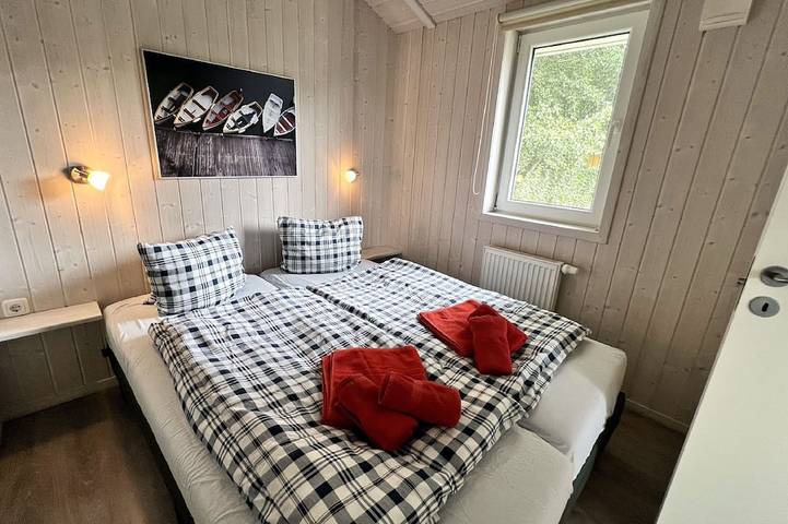 Ferienwohnung für 4 Personen, mit Pool und Sauna sowie Terrasse und Garten in Ahrensburg - 2