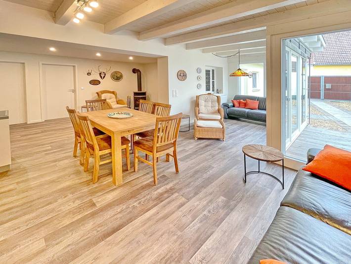 Ferienwohnung für 6 Personen, mit Terrasse und Garten