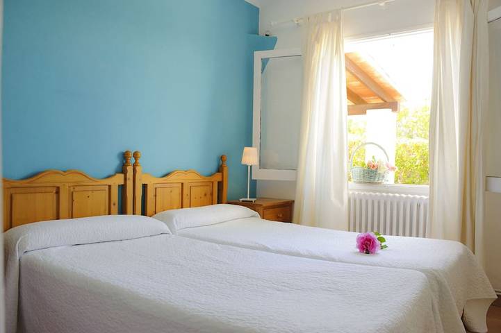 Einfaches Ferienhaus Corb Mari, 6 Personen, Pool und Garten, Strandnah 200 Meter in Cala Egos, Santanyí