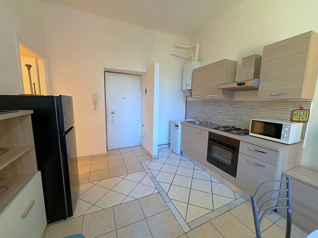 Geheel appartement, Vakantieappartement voor 5 personen met balkon in Milaan, Provincie Milaan