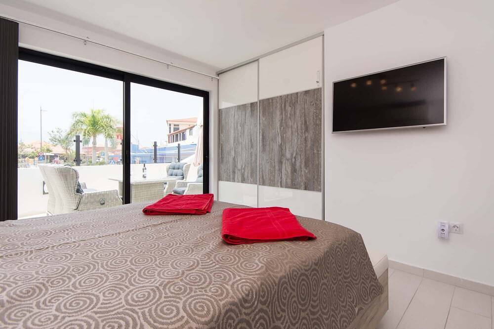 Villa Las Flores by Tenerife Villas Online Co Uk in San Eugenio Alto, Adeje