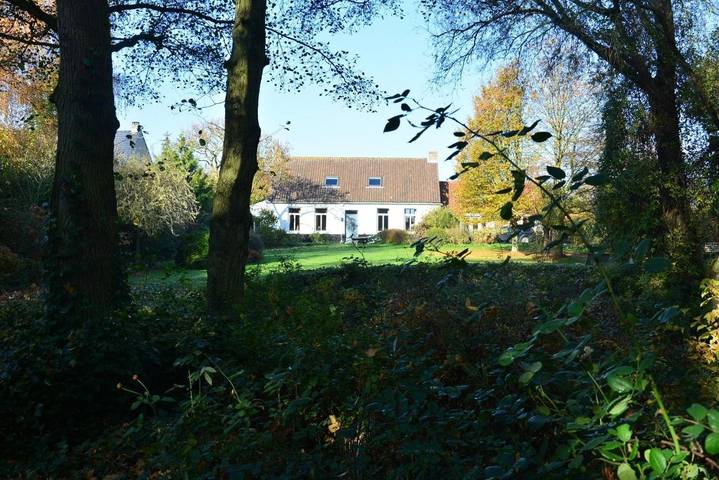 Location de vacances pour 2 personnes, avec Terrasse ainsi que Jardin et Vue à Hoymille