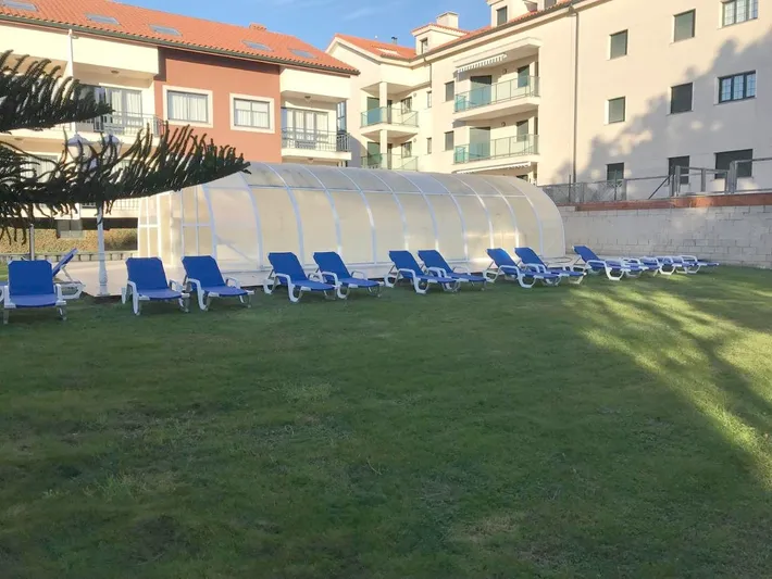 Apartamento de vacaciones para 4 personas, con vistas además de jardín y piscina - 1
