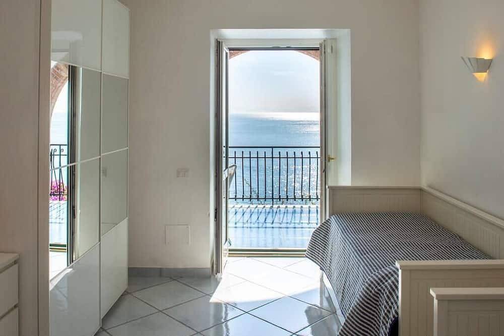 Entire apartment, Fantastic view in Vietri sul Mare in Vietri sul Mare, Amalfi Coast