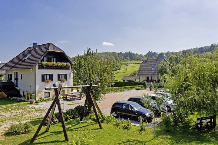 Haus Anna in Rastovača - Einzelzimmer Ed1 in Smoljanac, Plitvicer Seen