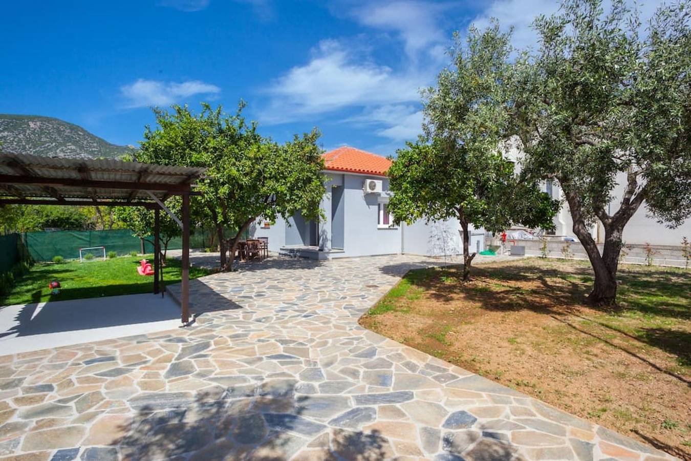 Maison de vacances pour 6 personnes avec jardin in Agría, Magnisia