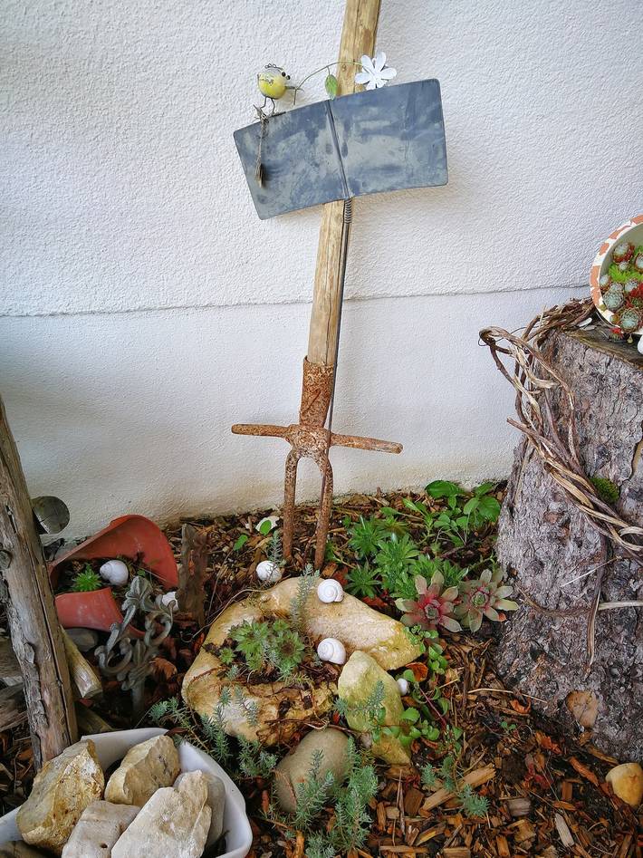 Hopfenerlebnishof Gästehaus - Zweibettzimmer 8 (17qm) mit Außensitzplatz in Altmannstein, Altmühltal