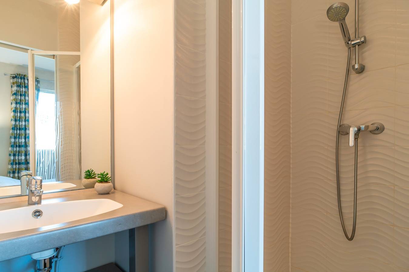 Appartement entier, Les Thermes 408 - Appt pour 4 avec piscine partagée in Concarneau, Région de Quimper