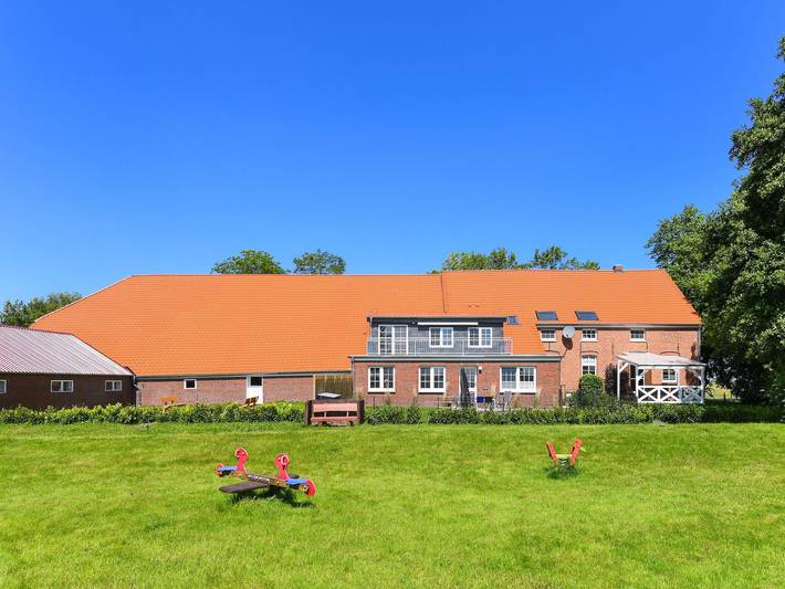 Ferienwohnung für 5 Personen, mit Terrasse und Garten, kinderfreundlich in Bensersiel