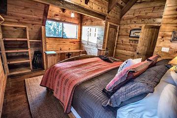 Log Cabin for 18 Guests in Broken Bow, Oklahoma, Picture 3