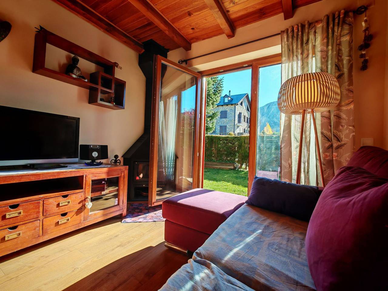 Apartamento entero, Wohnung mit privatem Garten und gemütlichem Puig Falcó 2 Vall de Boí in Pla de l'Ermita, Valle de Bohí