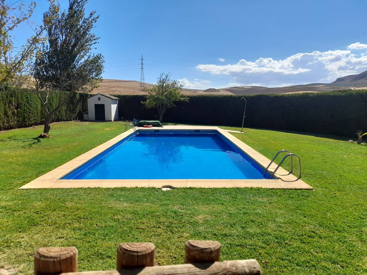 Casa de férias "Casa La Camorra" com vista para a montanha e piscina partilhada in Teba, Málaga Provincia