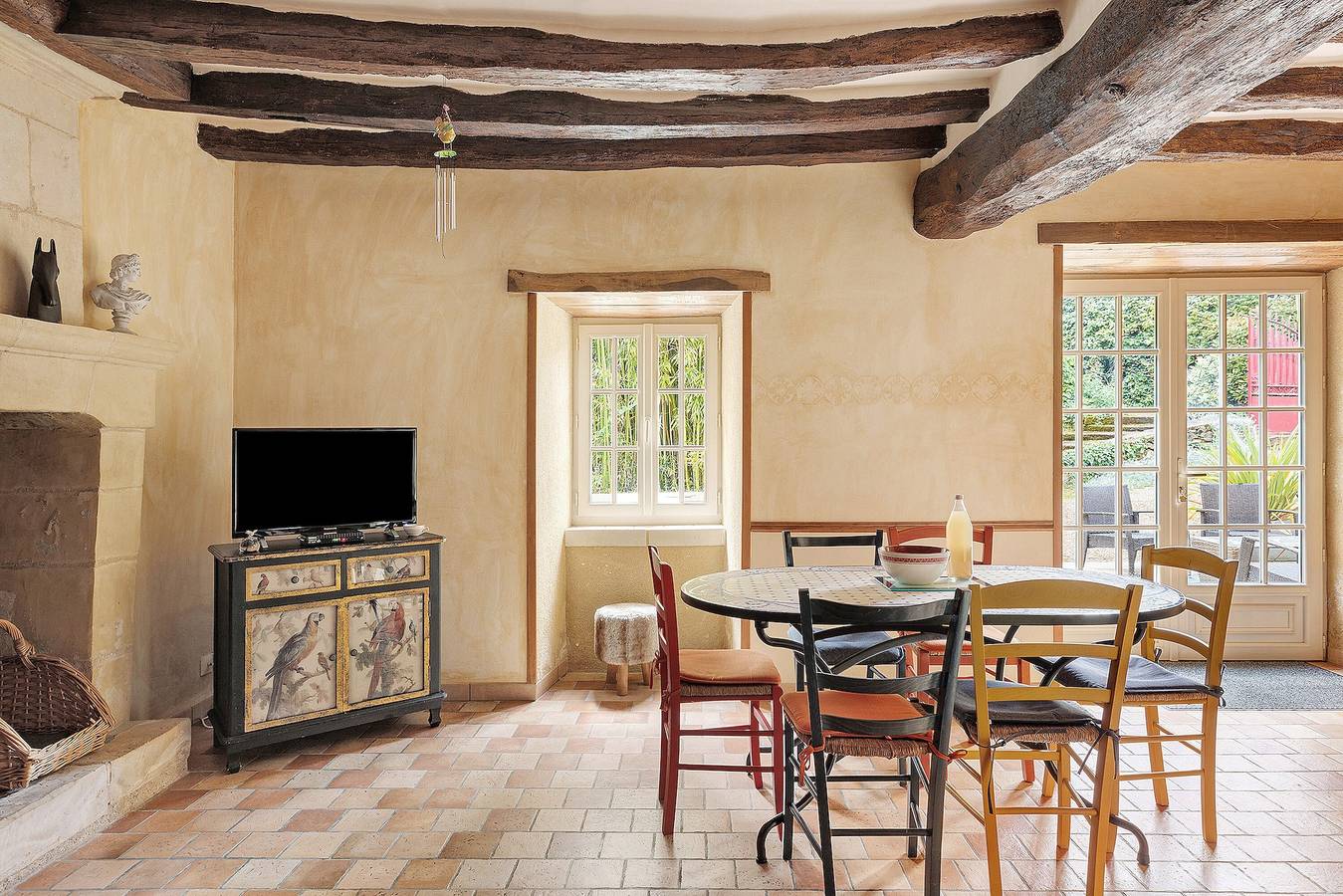 Gîte La Gentilhommière: terraza privada, jardín privado y Wi-Fi in Dénezé-sous-Doué, Valle del Loira