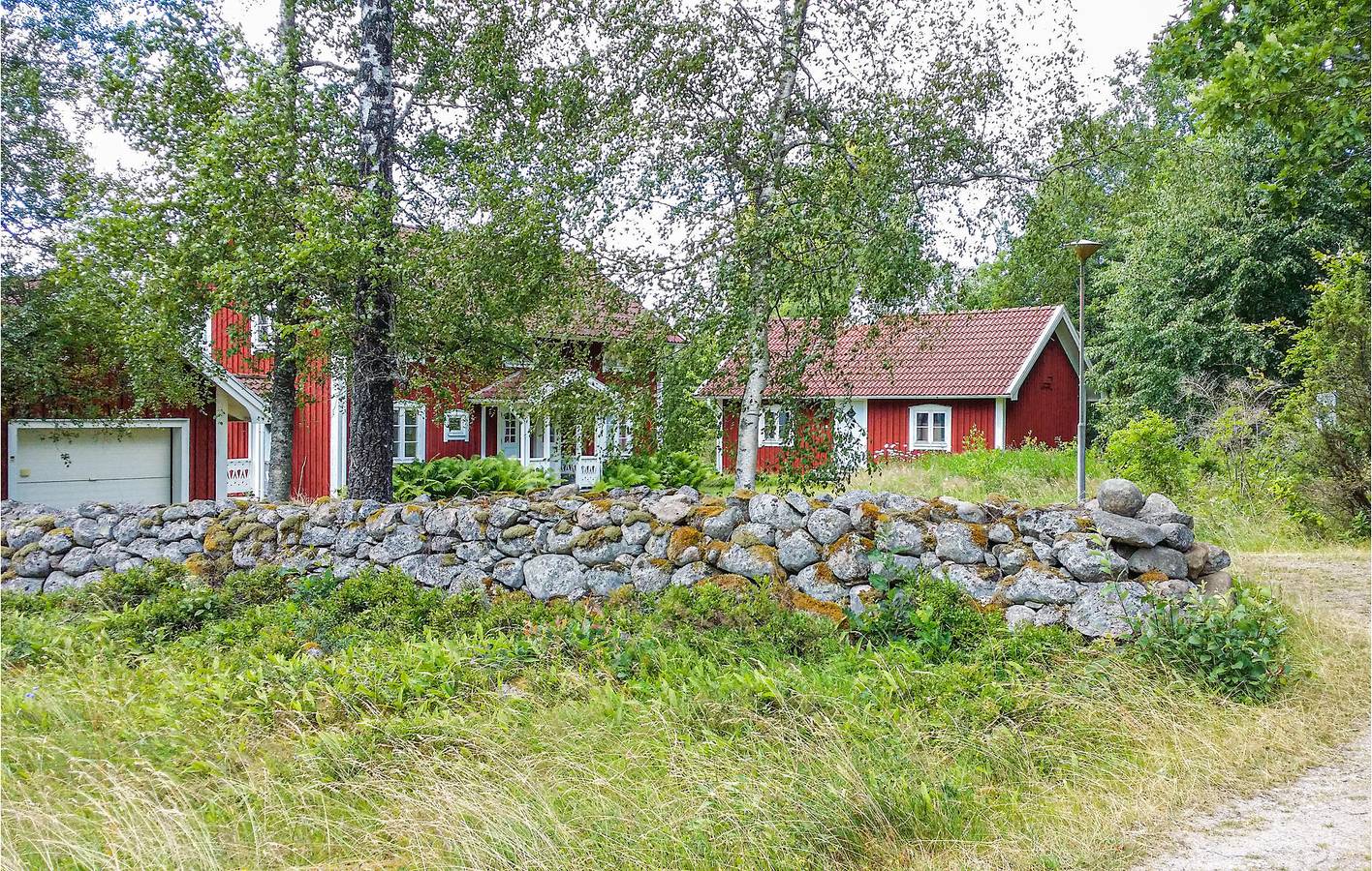 Ferienhaus für 12 Personen mit Garten in Kronoberg