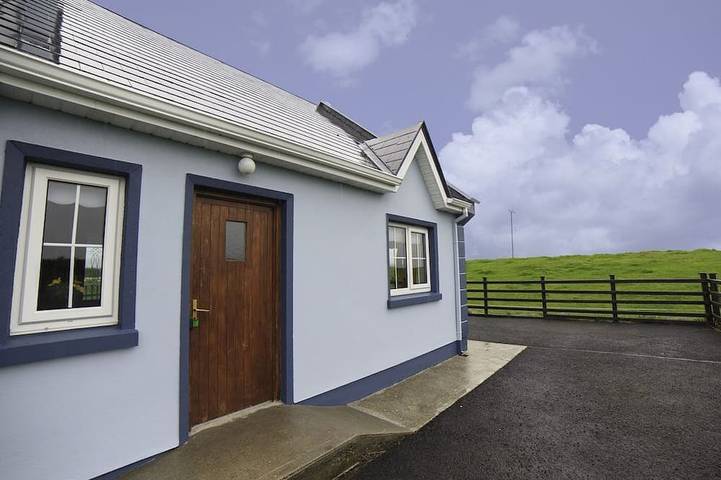 Ferienwohnung für 2 Personen, mit Terrasse und Garten in County Sligo