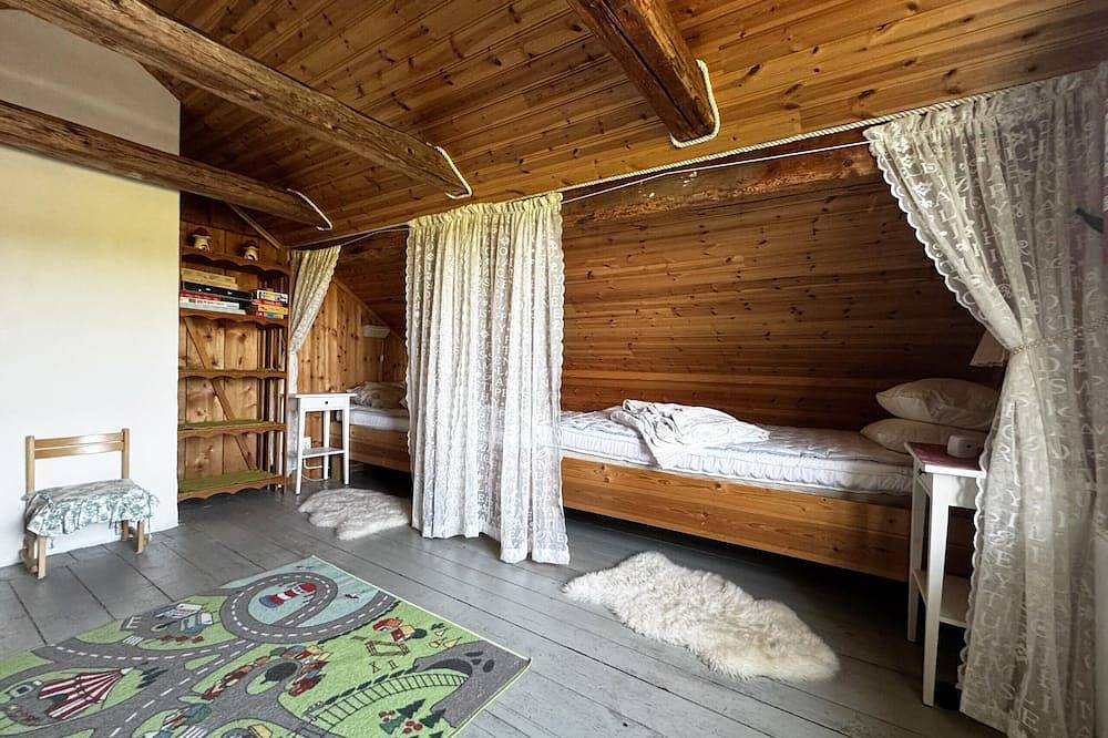 Charmantes Ferienhaus mit Aussicht auf die Landschaft und in der Nähe des Vättern| in Hjo, Vättern