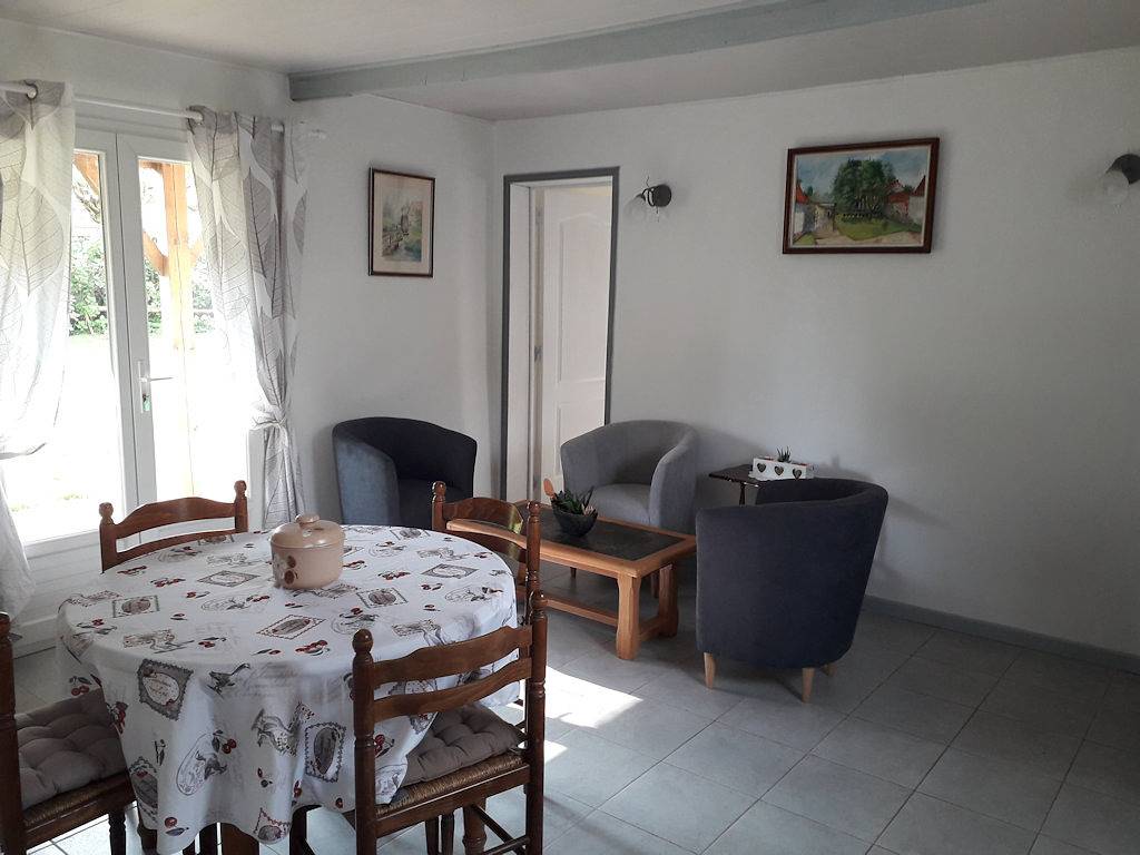 Gîte Les Hortensias in Lépine, Région de Montreuil
