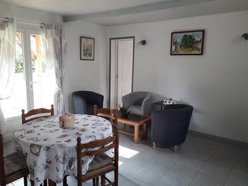 Gîte pour 3 personnes, avec jardin à Lépine