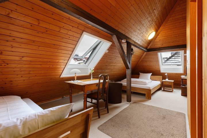 Ferienwohnung für 3 Personen, mit Garten in Nürtingen