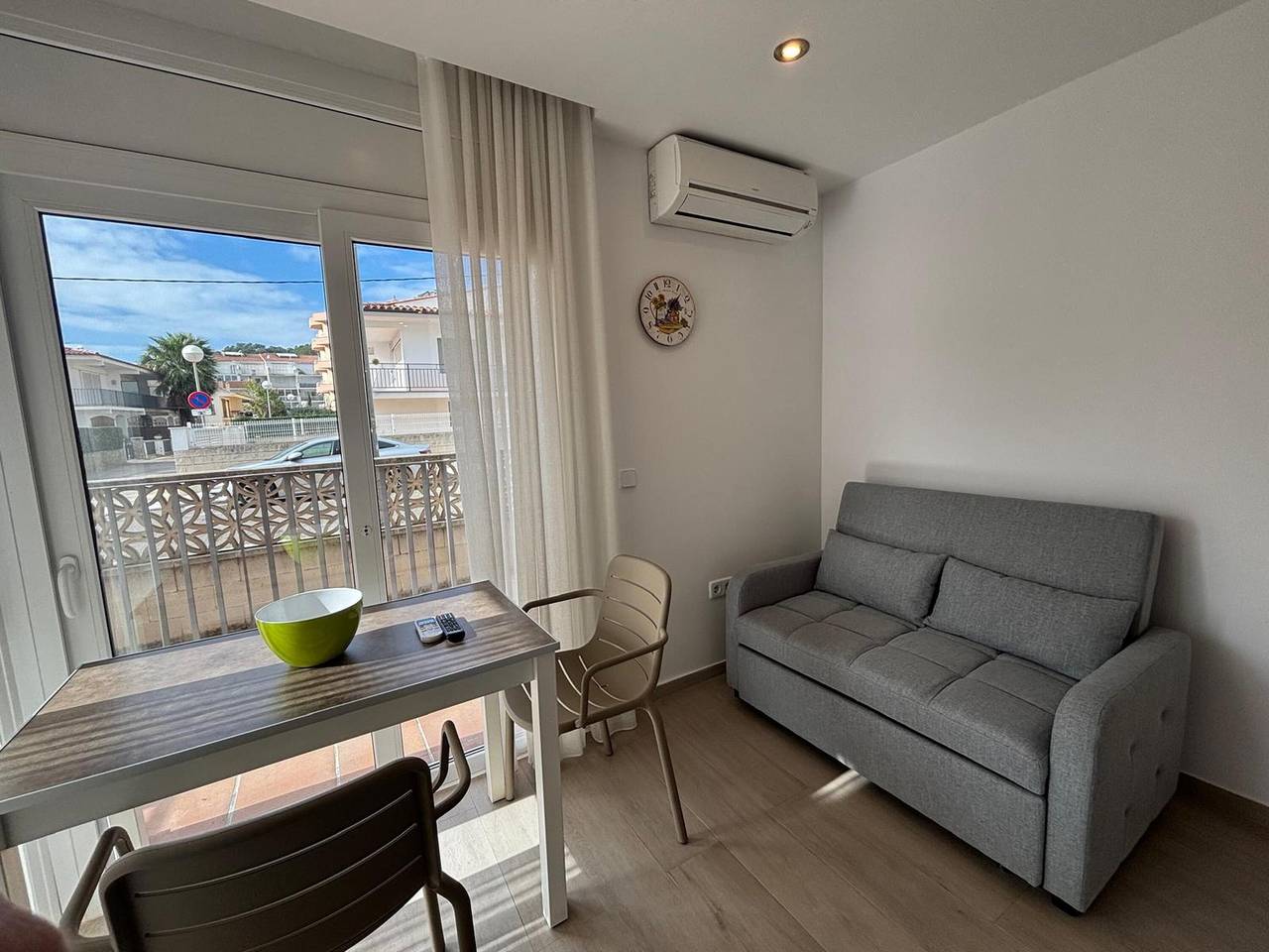 Entire studio, Xaloc Petit - L'Estartit, Center in l'Estartit, Estartit