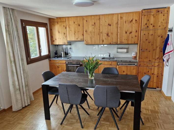 Ferienwohnung für 4 Personen, mit Terrasse und Garten sowie Ausblick in Samedan - 3