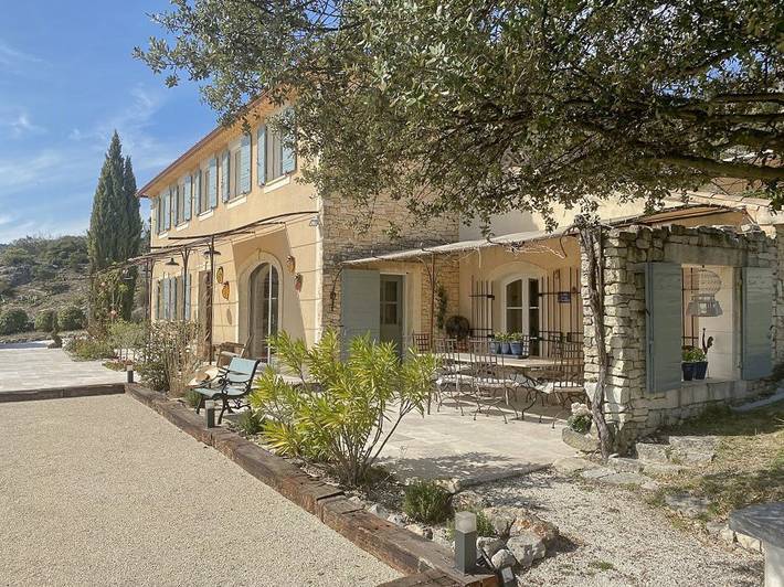 Location de vacances pour 10 personnes, avec terrasse à Murs - 2