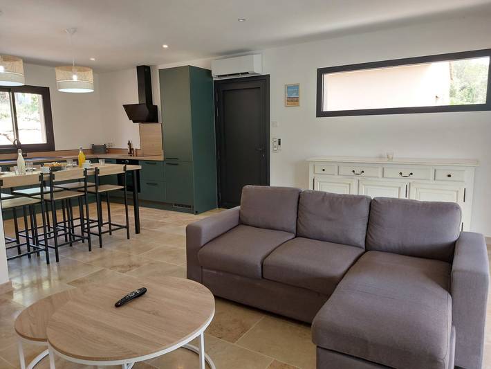 Location de vacances pour 6 personnes, avec jardin à Callas - 3