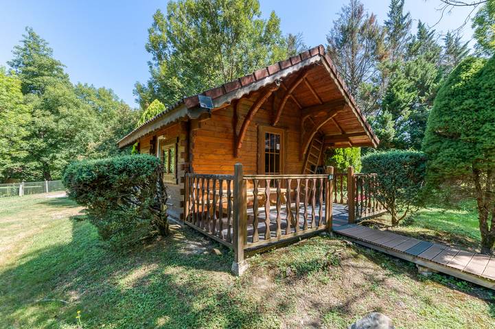 Location de vacances pour 2 personnes, avec sauna, animaux acceptés dans l' Isère