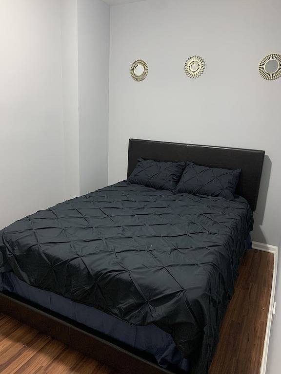 Comfy 4 bedroom Apartment in the center of Chicago! 15 mins from Downtown! in Chicago, Cook County