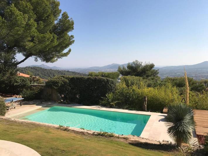 Appartement de vacances pour 2 personnes, avec vue et piscine