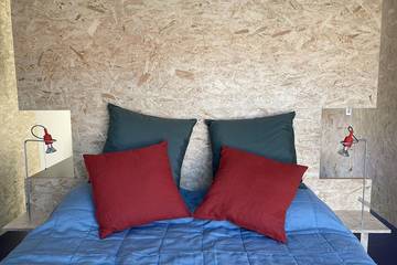 Apartment for 3 People in Amsterdam Zuid, North Holland, Photo 3