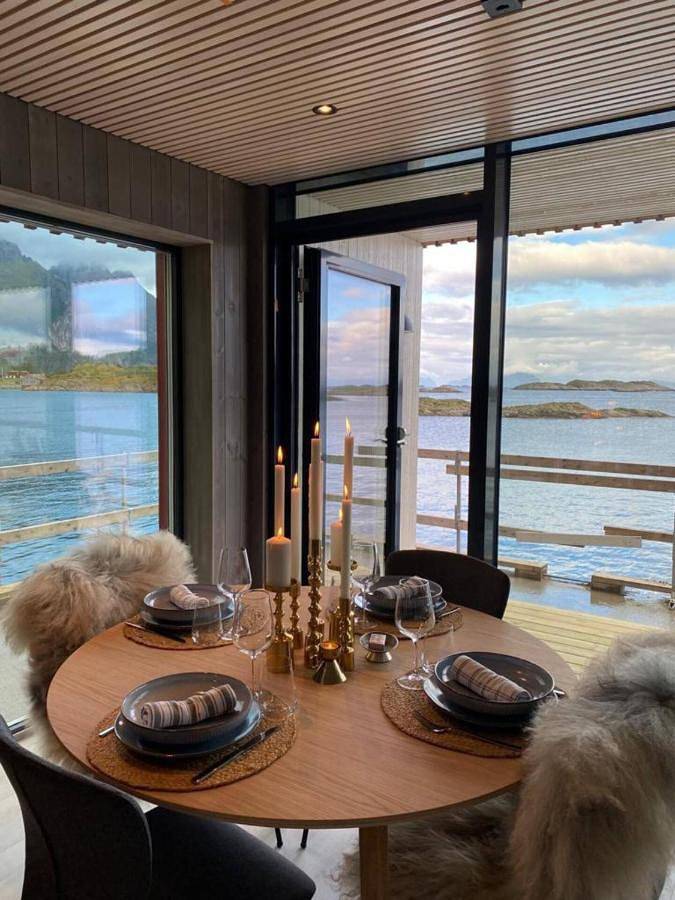 Gîte pour 4 personnes, avec vue et terrasse dans Henningsvær