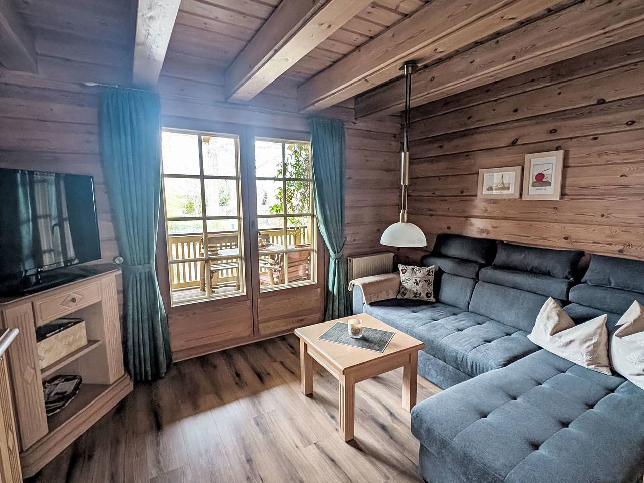 Ganze Wohnung, Gemütliches Blockhaus in Waldrandlage mit Sauna in Drübeck, Ilsenburg