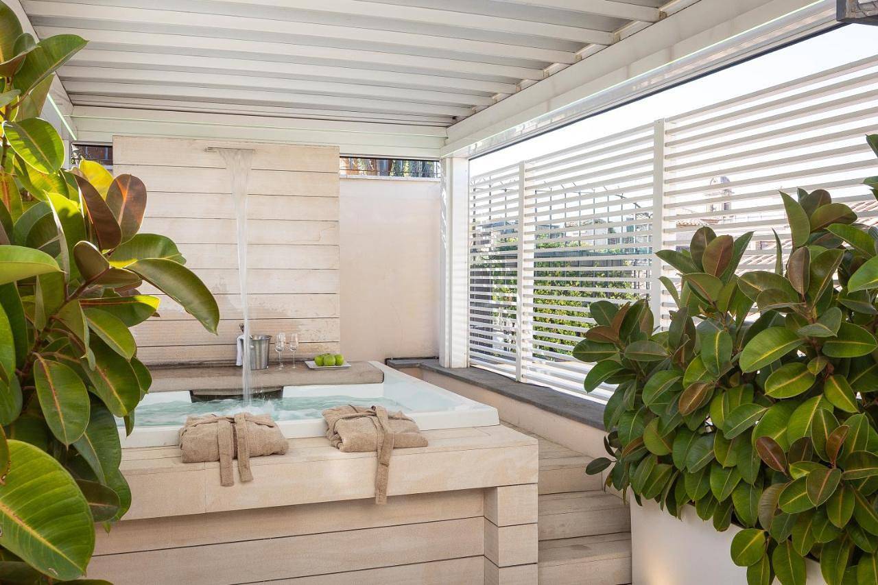 Appartamento intero, Amazing Piazza Venezia with Jacuzzi and terrace in Centro di Roma, Roma