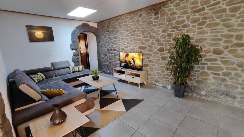 Location de vacances pour 6 personnes, avec terrasse ainsi que piscine et bassin pour enfant à Bras-Panon - 4