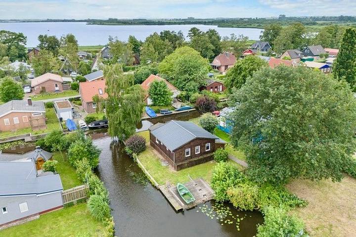 Ferienhaus für 4 Personen, mit Ausblick und Garten in Bedekaspel