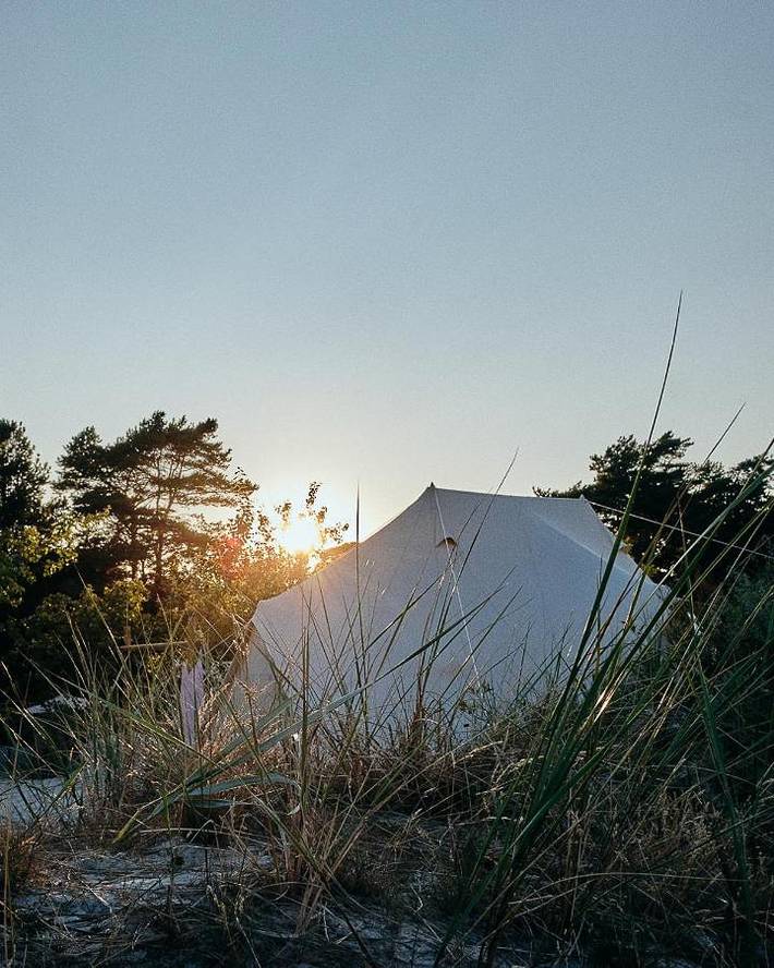 Camping für 4 Personen, mit Terrasse und Ausblick auf Bornholm