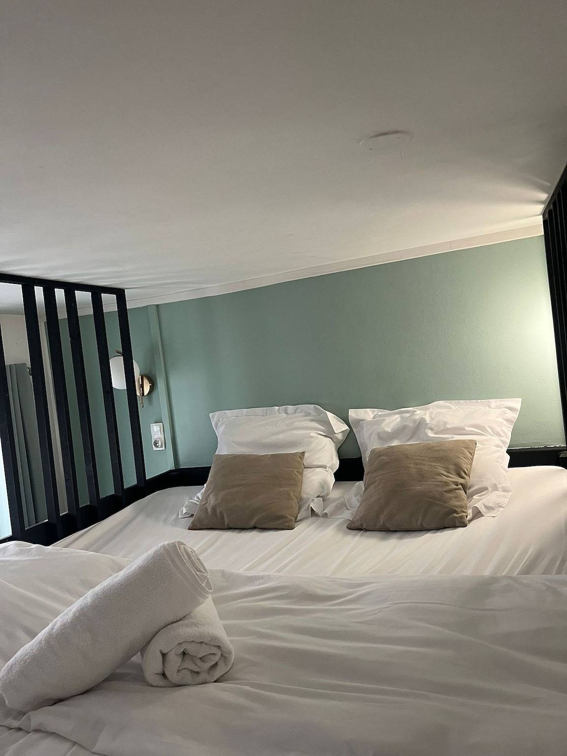 Entire apartment, Lovely Studio in Beautiful Montmarte Area in Paris, Ile de France