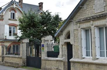 Cottage pour 2 personnes, avec jardin et piscine à Saint-Hilaire-la-Palud