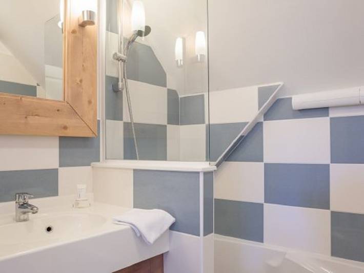 Gîte pour 6 personnes, avec jardin et sauna ainsi que piscine et balcon, animaux acceptés dans Aquaclub de Belle Dune - 4