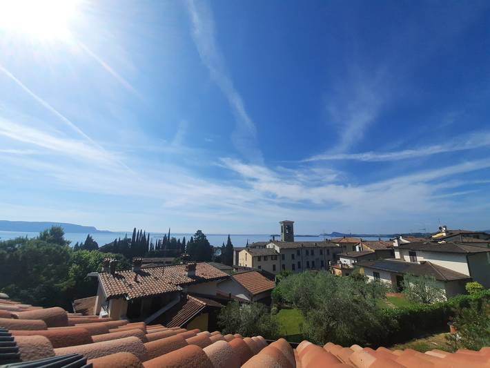 Ferienwohnung für 6 Personen, mit Balkon und Seeblick in Gardone Riviera