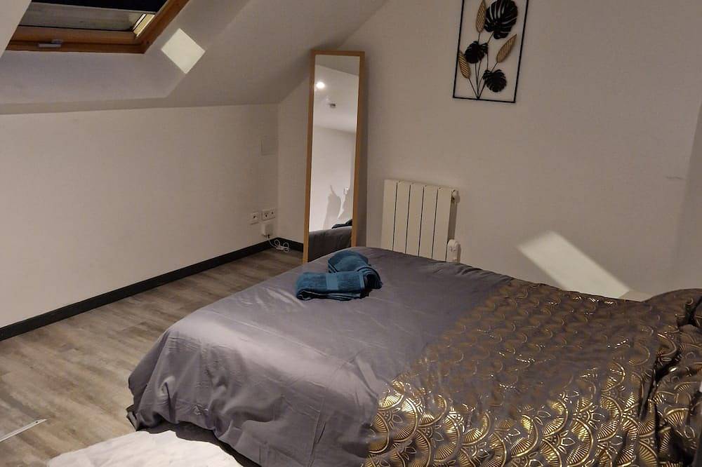 Apartamento entero, Whole house near city center in Beauvais, Río Oise
