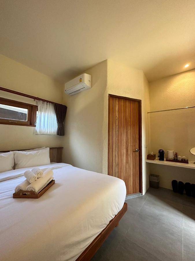 Station pour 2 personnes, avec terrasse et jardin ainsi que jacuzzi et piscine dans Ko Larn - 4