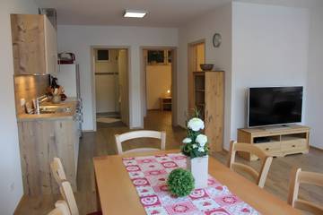 Ferienwohnung für 10 Personen, mit Balkon in Oppenau