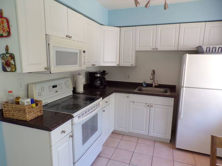 Apartamento entero, Cottage Zanzibar Duplex, Fußweg in Strandnähe in Lauderdale-by-the-Sea, Broward County