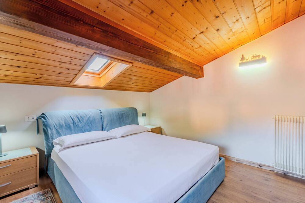 Ganze Wohnung, Mansarda in Legno San Rocco in Carisolo, Adamello-Presanella-Alpen