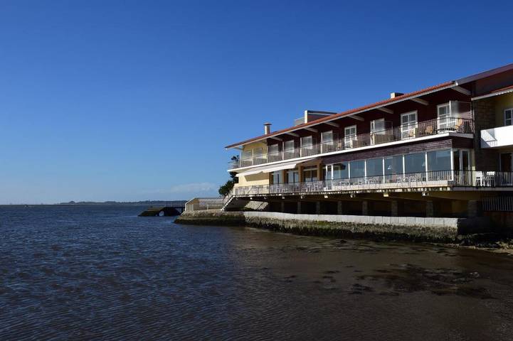 Hotel para 2 pessoas, com jardim e piscina em Torreira