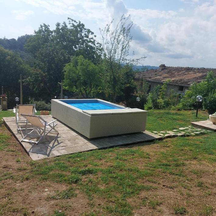 Ferienwohnung für 3 Personen, mit Balkon und Whirlpool sowie Terrasse und Garten in Penna San Giovanni - 2