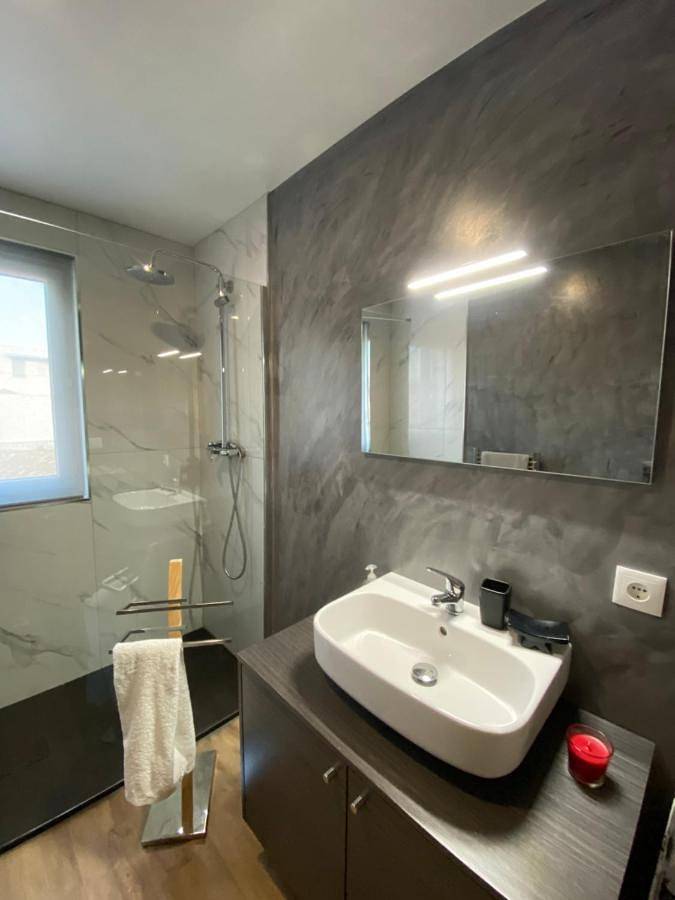 Gîte pour 4 personnes, avec piscine ainsi que jardin et vue dans Castelo do Neiva - 4